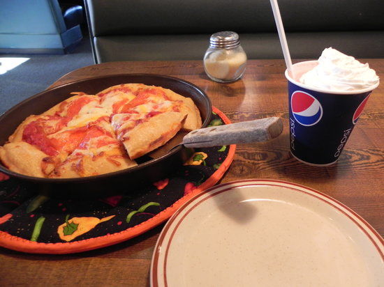 Geno's Pizza and Burgers